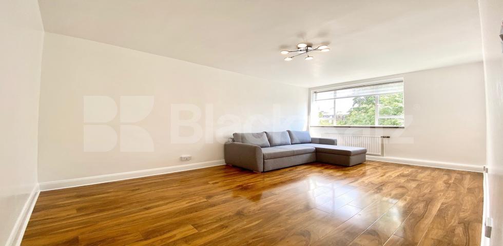 			VIRTUAL TOUR AVAILABLE!, 2 Bedroom, 1 bath, 1 reception Apartment			 Cruikshank Street, ANGEL-KINGS CROSS